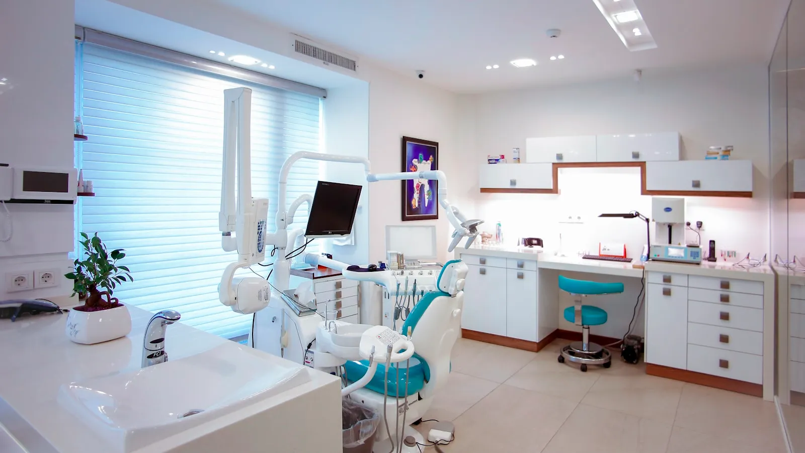 Dental businesses using SMBcrm